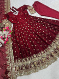 Presenting New  Đěsigner Anarkali Suit In New Fancy Style