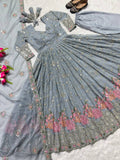 Presenting New  Đěsigner Anarkali Suit In New Fancy Style*