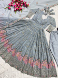Presenting New  Đěsigner Anarkali Suit In New Fancy Style*