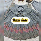 Presenting New  Đěsigner Anarkali Suit In New Fancy Style*