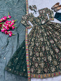 Presenting New  Đěsigner Anarkali Suit In New Fancy Style*👌💕