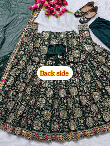 Presenting New  Đěsigner Anarkali Suit In New Fancy Style*👌💕