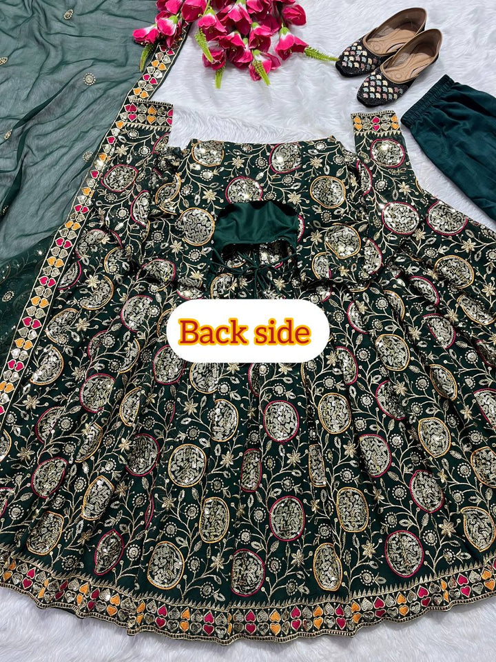 Presenting New  Đěsigner Anarkali Suit In New Fancy Style*👌💕