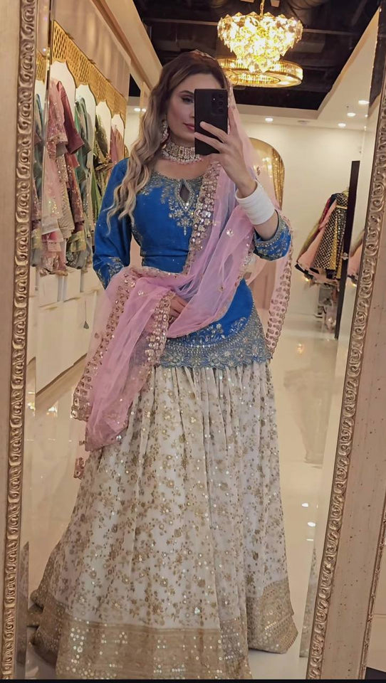 Presenting New  Đěsigner Lehenga -Top In New Fancy Style*👌💕