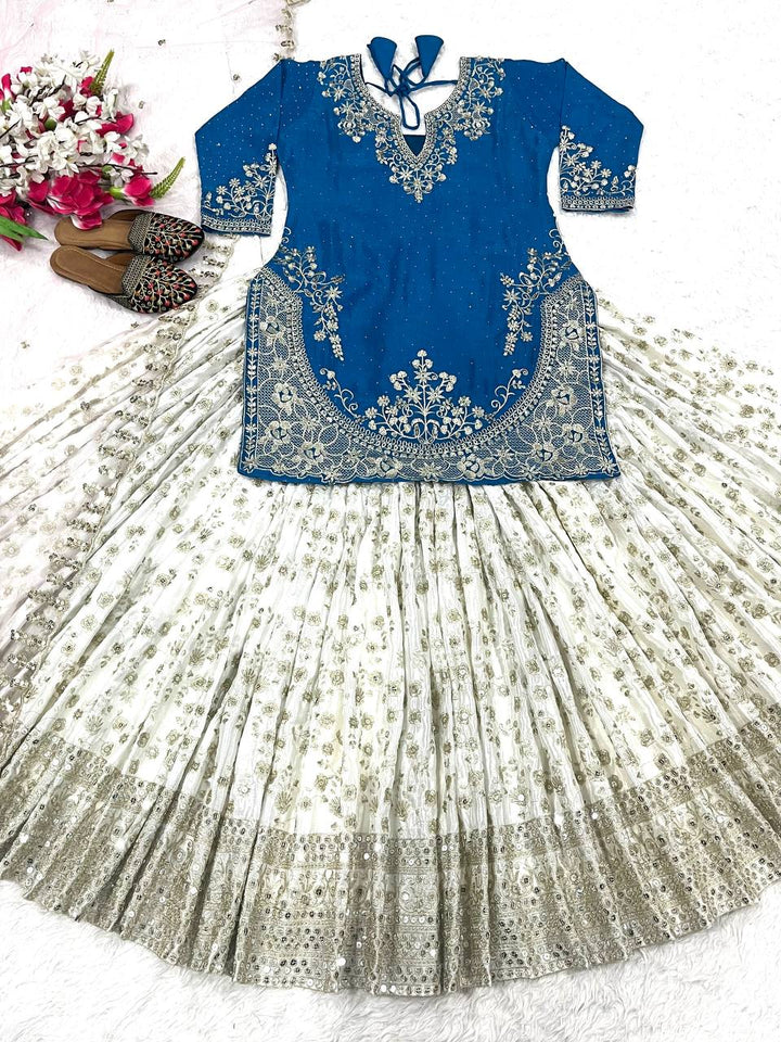Presenting New  Đěsigner Lehenga -Top In New Fancy Style*👌💕
