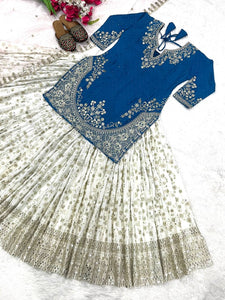 Presenting New  Đěsigner Lehenga -Top In New Fancy Style*👌💕