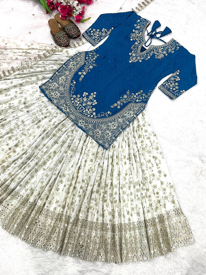 Presenting New  Đěsigner Lehenga -Top In New Fancy Style*👌💕