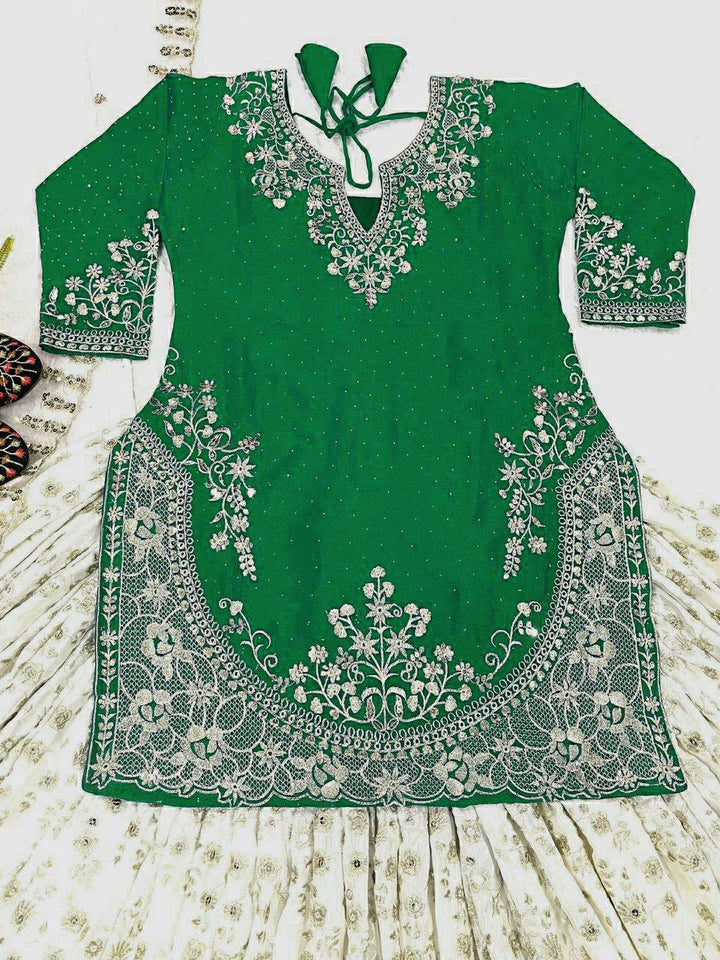 Presenting New  Đěsigner Lehenga -Top In New Fancy Styl