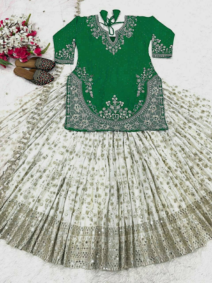 Presenting New  Đěsigner Lehenga -Top In New Fancy Styl
