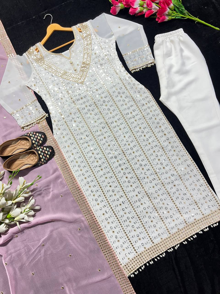 New Designer Party Wear Long Pakistani  Suit In Fancy Style*👌💕