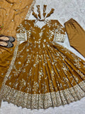Presenting New  Đěsigner Anarkali Suit In New Fancy Style