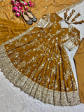 Presenting New  Đěsigner Anarkali Suit In New Fancy Style