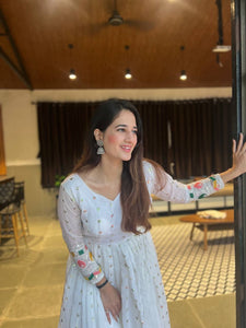 Presenting New  Đěsigner Anarkali Suit In New Fancy Style*👌💕