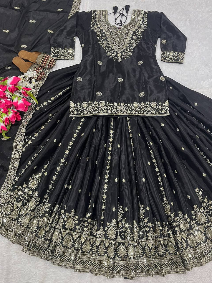 Top And Lehanaga With Dupatta